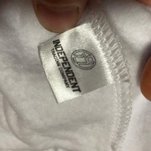 New With Tags Megan Thee Stallion Cropped Hoodie - Picture 5 of 5